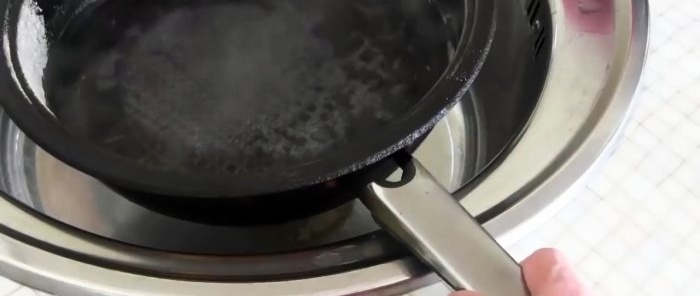 After this treatment, the pan no longer burns