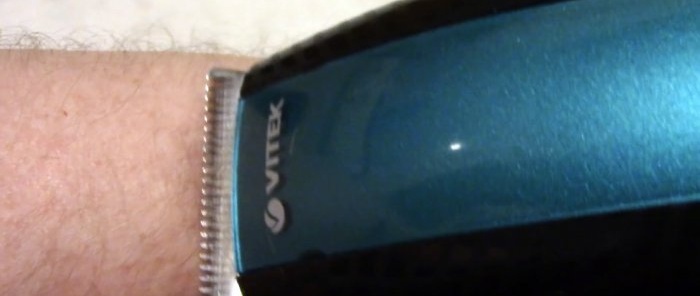 How to adjust the blades of a hair clipper to cut the smallest hairs