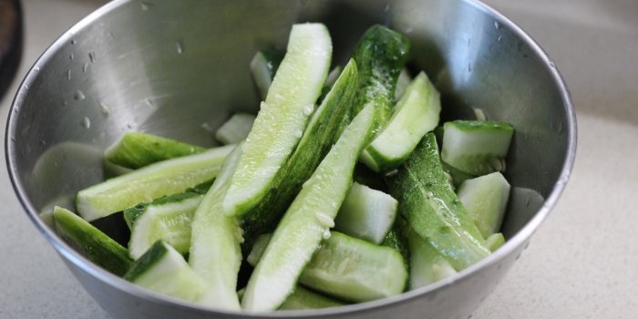 Quick crispy lightly salted cucumbers in a bag for 2 hours and you're done