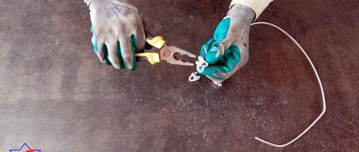 A very simple drilling machine made from the most affordable materials