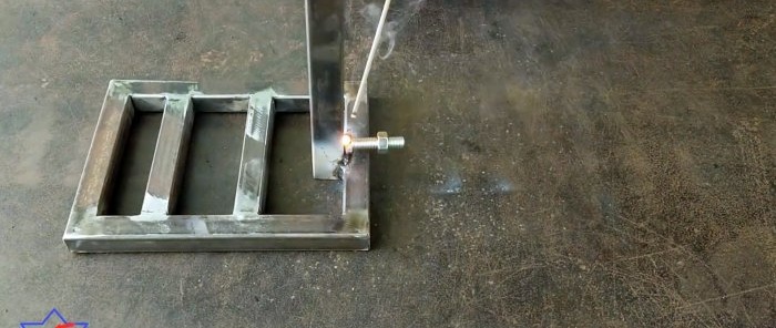 A very simple drilling machine made from the most affordable materials