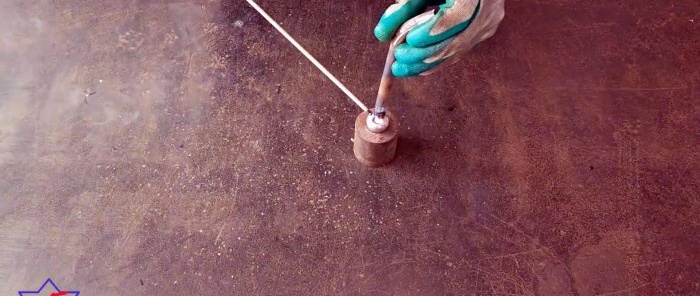 A very simple drilling machine made from the most affordable materials