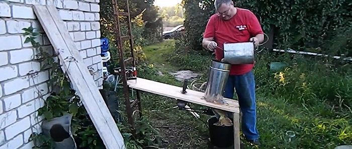 How to make a fruit crusher driven by an angle grinder