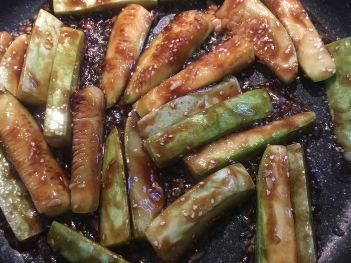 Zucchini appetizer in soy sauce