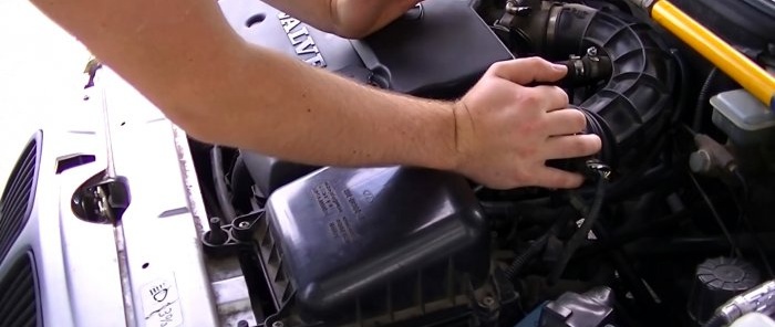 How to easily check and detect air leaks on a car