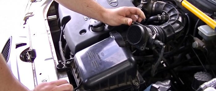 How to easily check and detect air leaks on a car