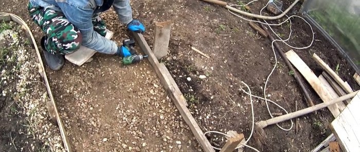 Making a concrete garden path under a stone with your own hands is not difficult