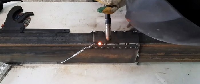 How to make a template for quickly cutting a profile pipe at angles of 45 and 90 degrees