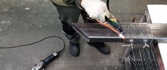 How to make a template for cutting a profile pipe at angles of 45 and 90 degrees