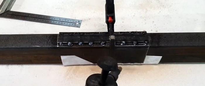 How to make a template for quickly cutting a profile pipe at angles of 45 and 90 degrees