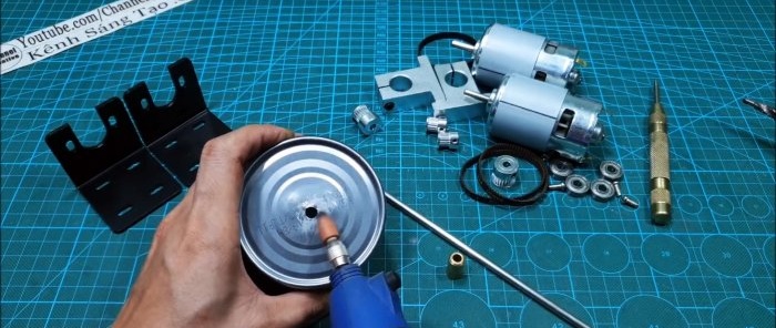 How to make a powerful pump with two motors from cans