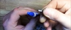 How to 100% repair a remote control with a pencil and glue