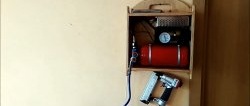 Assembling a mini compressor with a receiver from a fire extinguisher