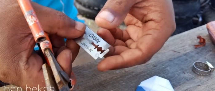 A penny tool for cutting tread on car tires