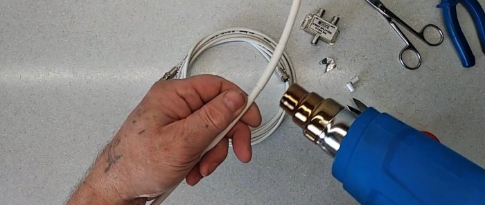 A simple antenna for digital TV with your own hands based on a splitter