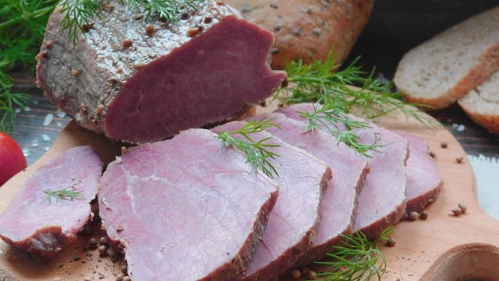 Baked beef in the oven