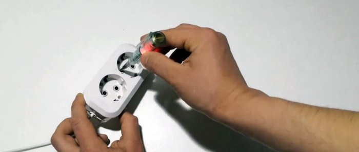 Hidden capabilities of the indicator screwdriver that few people know about