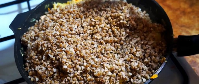 Buckwheat and cabbage A very quick and unusual dinner recipe that always saves