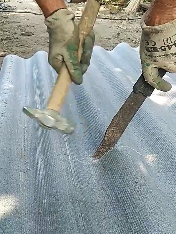 No need for a grinder. We chop slate smoothly, quickly and without dust.