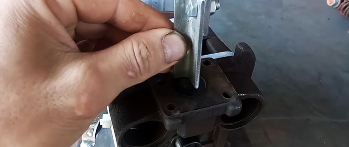 How to make a simple jigsaw from a refrigerator compressor