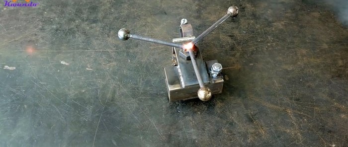 How to make a drill stand for a hand drill from a roller chain