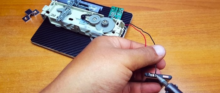 How to make an electronic lock from a DVD drive