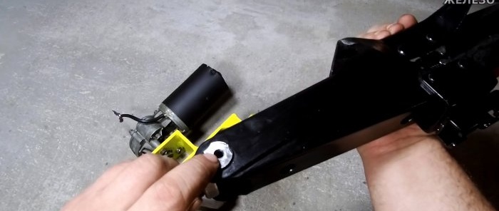 How to make a 1500 kg electric jack from a broken angle grinder and a windshield wiper motor