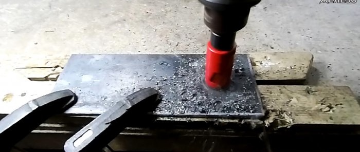 How to make a 1500 kg electric jack from a broken angle grinder and a windshield wiper motor