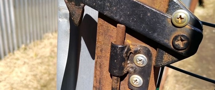 How to make a keyless secret lock for a gate