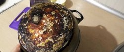 How to clean the bottom of a pot or frying pan from carbon deposits without effort