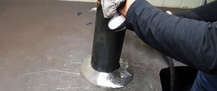 How to make a grill from a gas cylinder for a fuel briquette