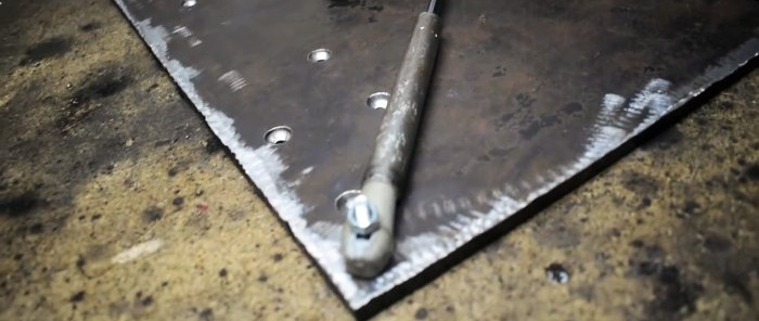 How to make a conductor for quick welding from a brake pad and a gas lift