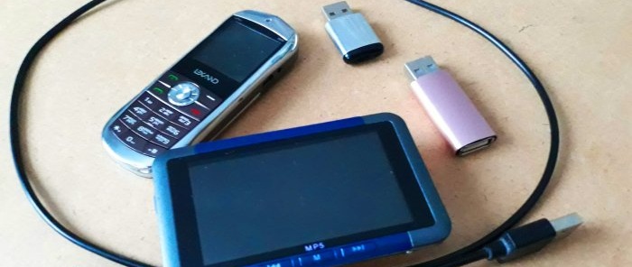 How to make a USB adapter to safely charge your phone in public places