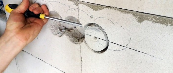 How to quickly groove a wall with a drill without a wall chaser in aerated concrete