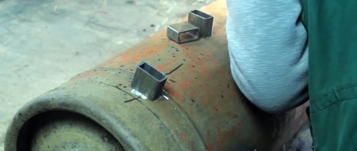 How to make a simple garage stove from a gas cylinder