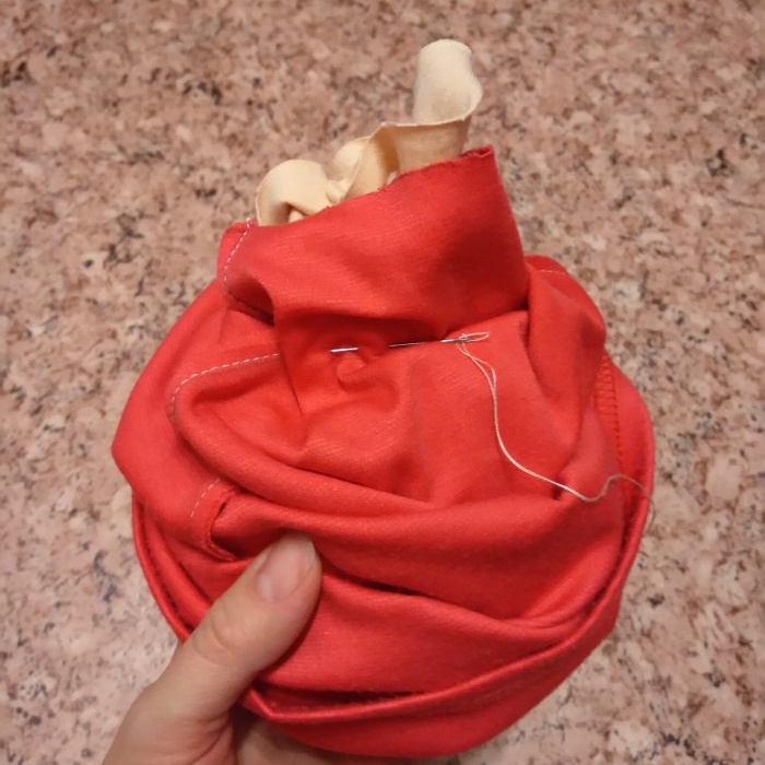 How to easily sew Santa Claus