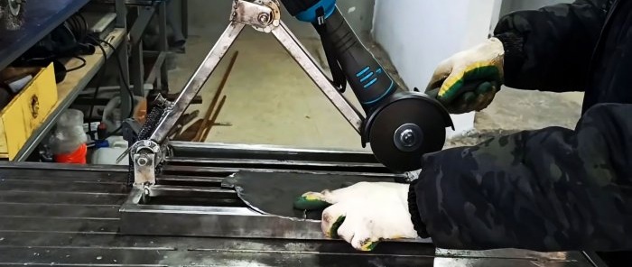 How to make a miter saw with a broach for an angle grinder from bicycle bushings