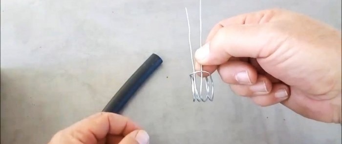 A wire piece is bent in half