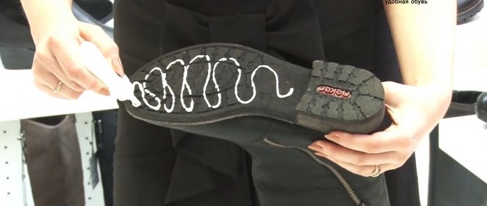 Apply glue to the sole