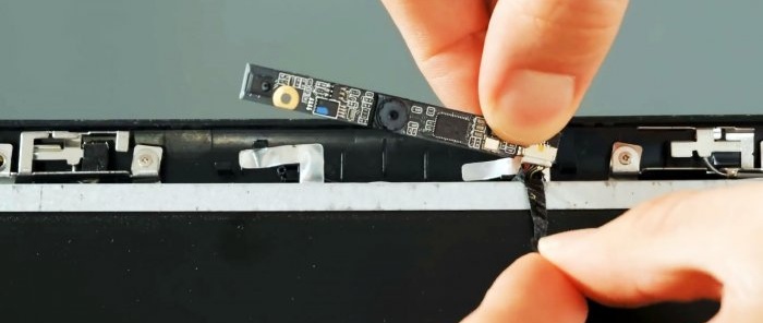 How to connect a camera from an old laptop to USB