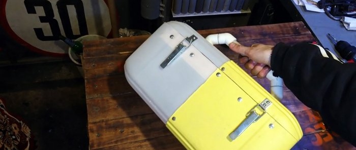 How to make a large tool box from plastic cans