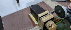 How to make a powerful vice from plywood and a jack