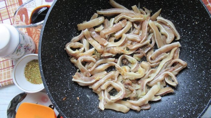 How to cook pig ears