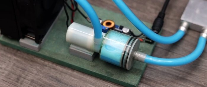 DIY mini water cooling system