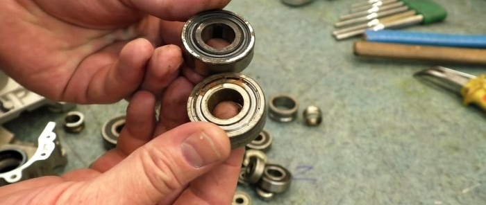 How to remove a bearing race from the housing