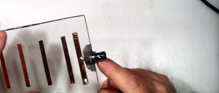 How to make a long-range, narrowly directional WiFi antenna with modest dimensions