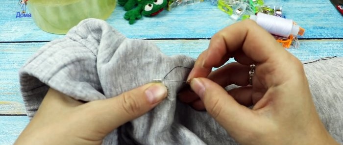 How to sew a hole neatly with a hidden seam, even if you are holding a needle for the first time in your life