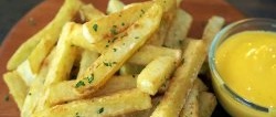 How to Make the Crispiest French Fries with Thick Cheese Sauce