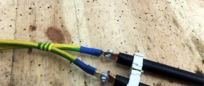 How to make a powerful contact soldering iron from a microwave transformer