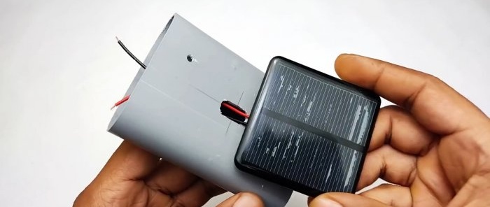 How to make a Power bank with a solar battery